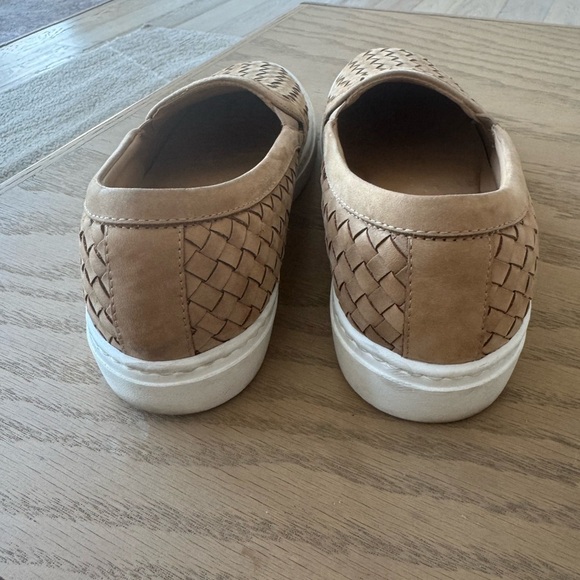 M. Gemi Woven Slip On Sneaker Brown Size 6.5-7 - Picture 2 of 5